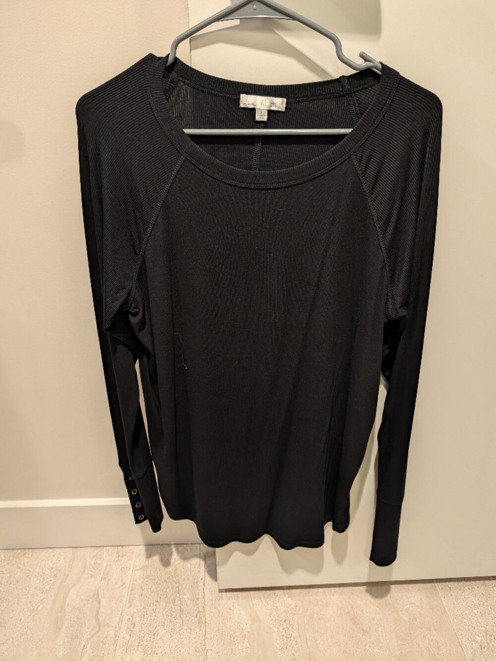 Black Nine Britton long sleeve comfy T